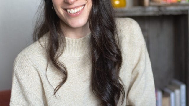 Lucy_Headshot